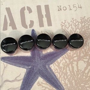 Younique blushers!!🌸🌼🌺